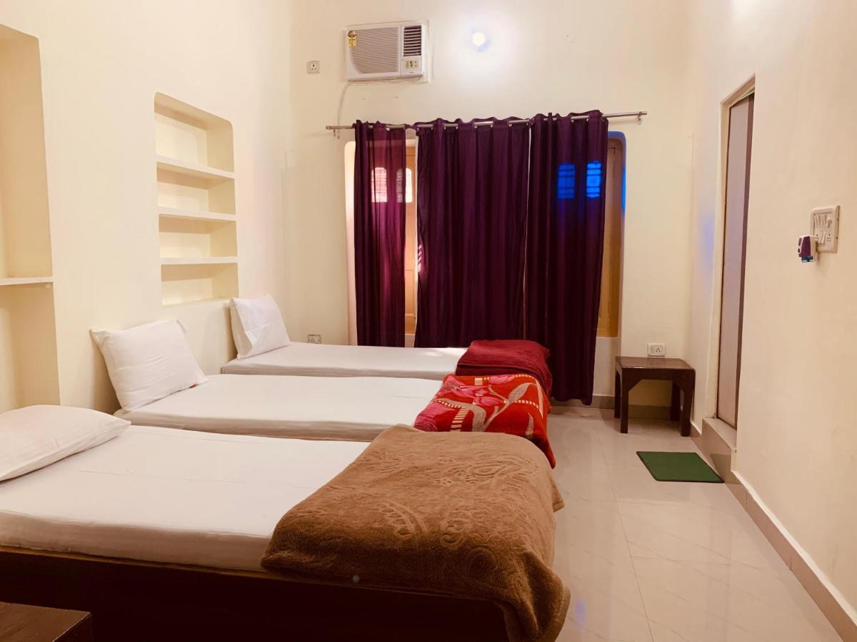 Vagabond Hostel Varanasi