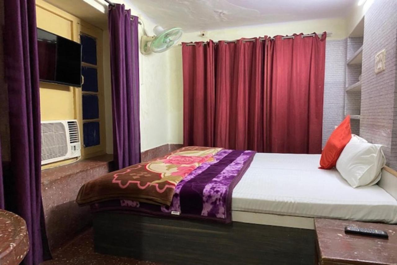 Vagabond Hostel Varanasi
